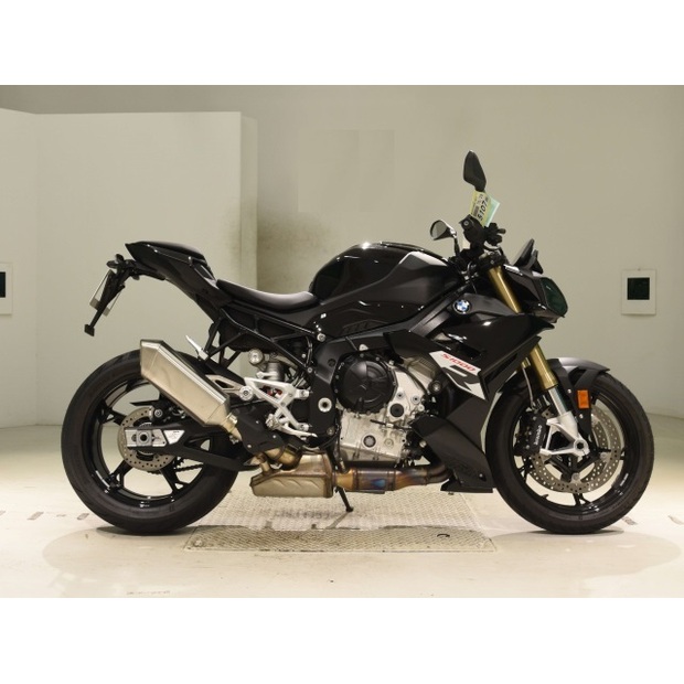 2025-bmw-s1000r-74319