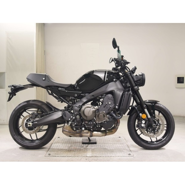 2025-yamaha-xsr900-74325