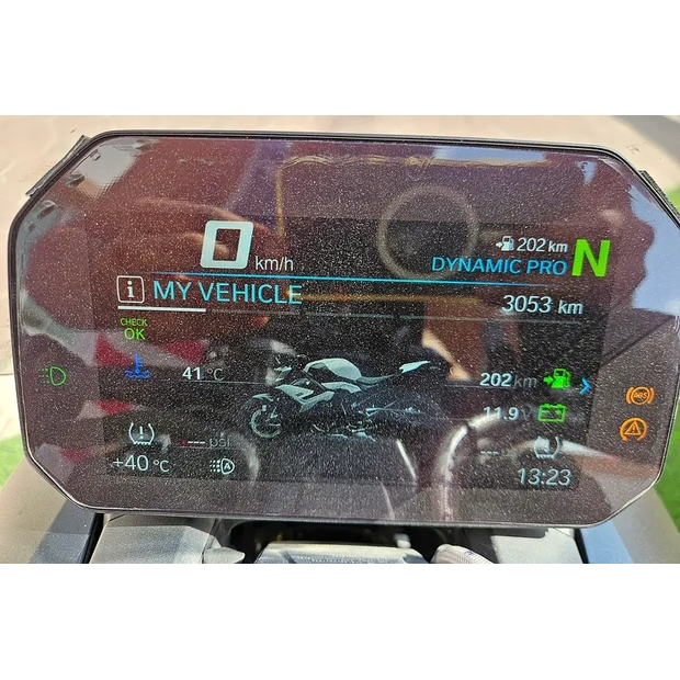 2025-bmw-s1000r-70248-74340