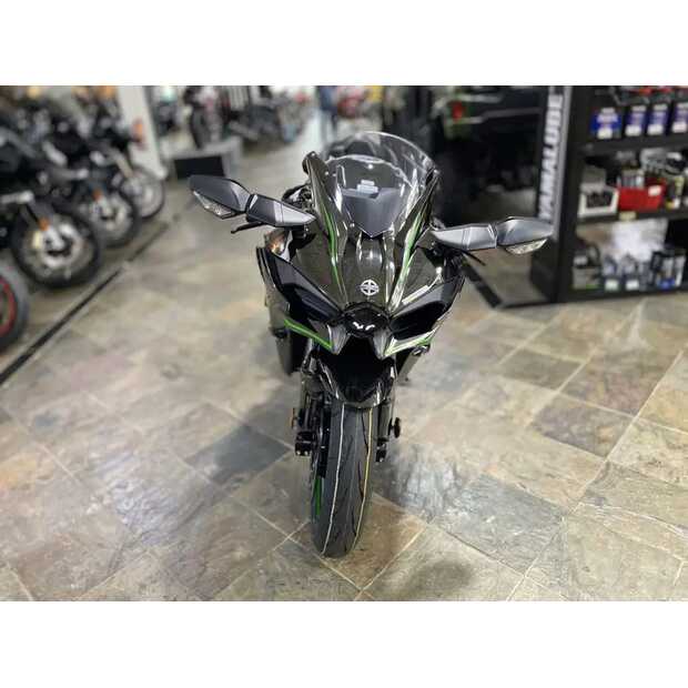 2025-kawasaki-ninja-h2-74343