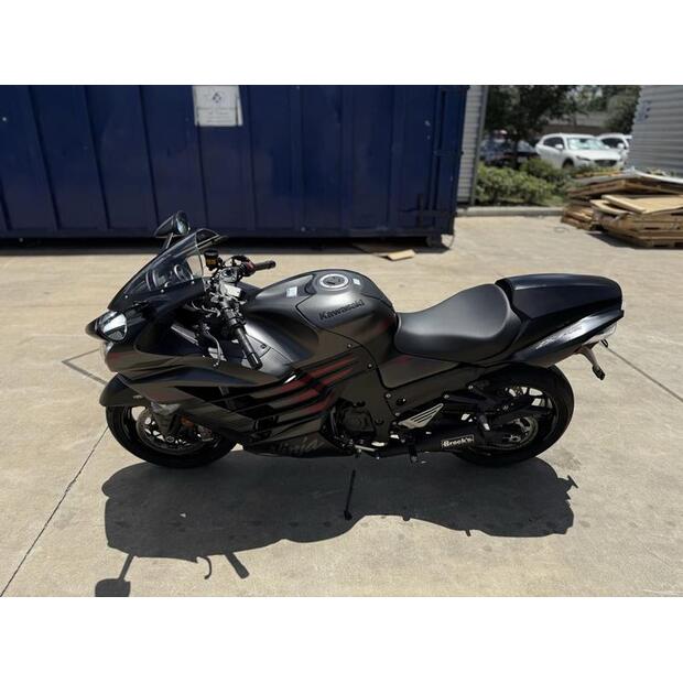 2023-kawasaki-ninja-zx14r-abs-74402