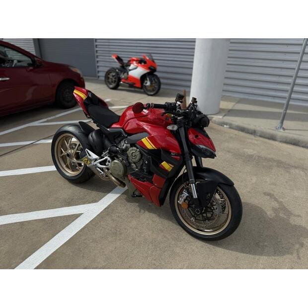 2021-ducati-streetfighter-v4-ducati-red-74417