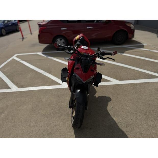 2021-ducati-streetfighter-v4-ducati-red-74420