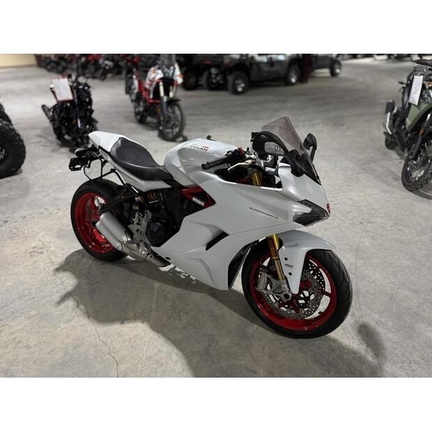 2019-ducati-supersport-s-star-white-silk-74422
