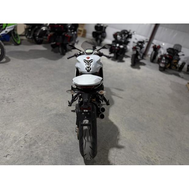 2019-ducati-supersport-s-star-white-silk-74423