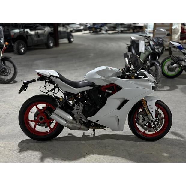 2019-ducati-supersport-s-star-white-silk-74426
