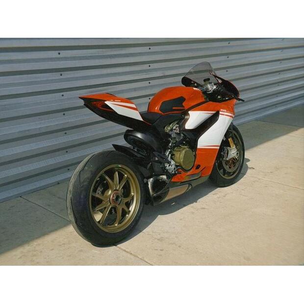 2014-ducati-1199-superleggera-74473