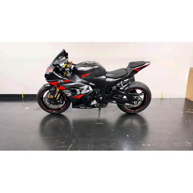 2021-suzuki-gsx-r-1000r-74516