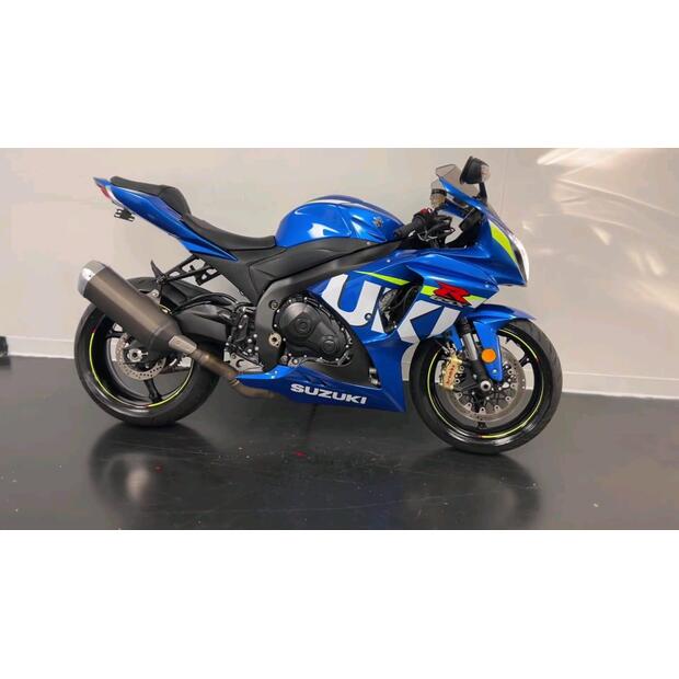 2016-suzuki-gsx-r-1000r-70289-74521