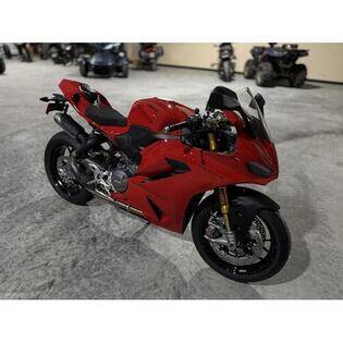 2025-ducati-panigale-v2-s-cover-image