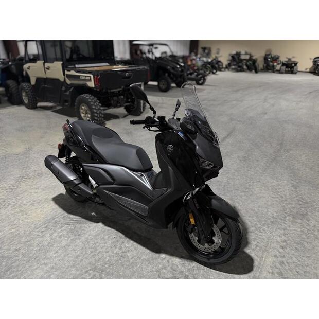 2025-yamaha-xmax-74573