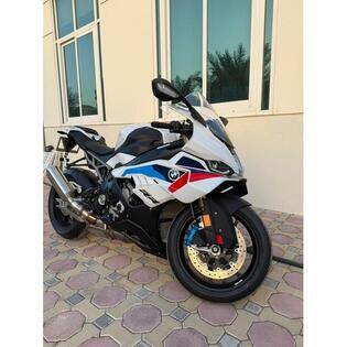2025-bmw-s1000rr-70302-cover-image