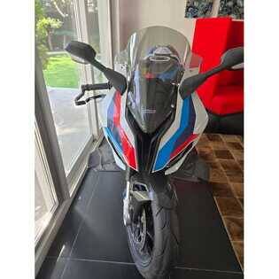 2023-bmw-m1000rr-70306-cover-image