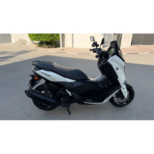 2025-yamaha-xmax-70316-74614