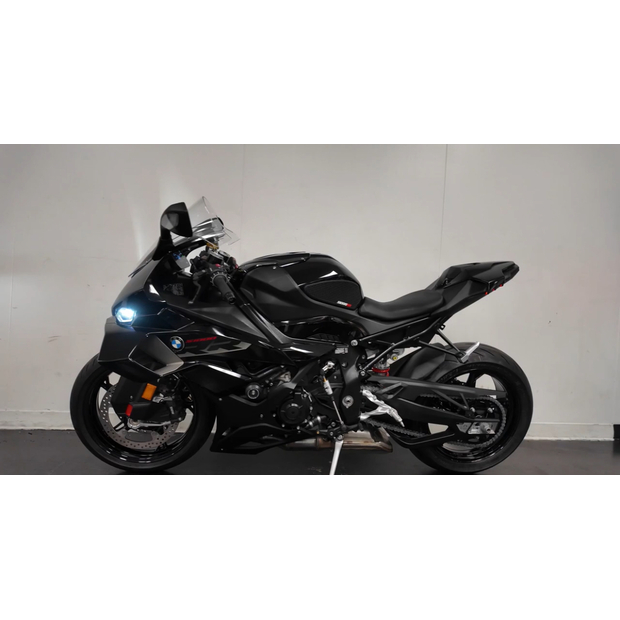 2025-bmw-s1000rr-70354-74653