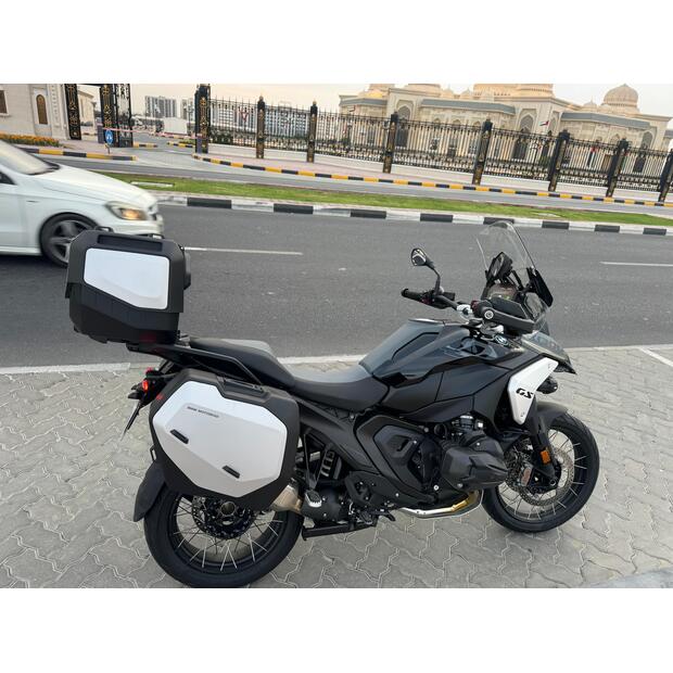 2025-bmw-r1300-gsa-70373-74681