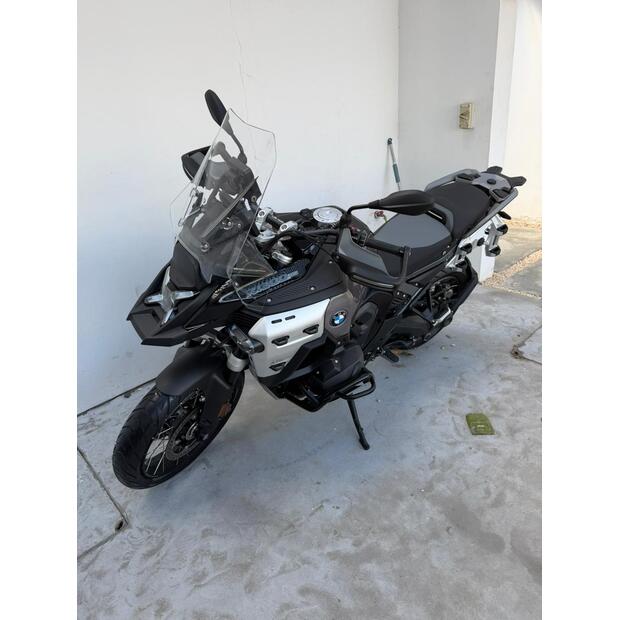 2025-bmw-r1300-gs-triple-black-74739