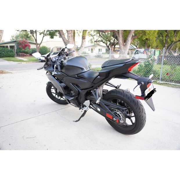 2025-yamaha-yzf-r3-74743