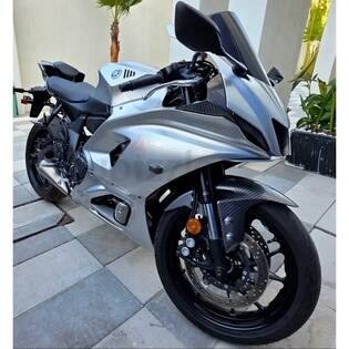 2025-yamaha-yzf-r7-69860-cover-image