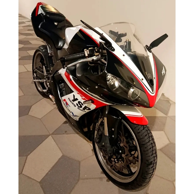 2004-yamaha-r1-70057-74826