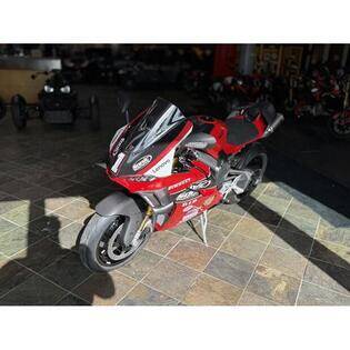 2025-ducati-panigale-v4s-76334