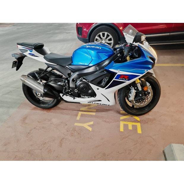 2025-suzuki-gsx-r750-69067-77621