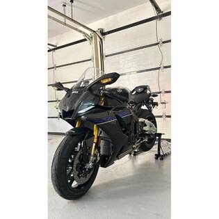 2024-yamaha-r1m-67523-77647