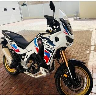 2025-honda-african-twin-77738
